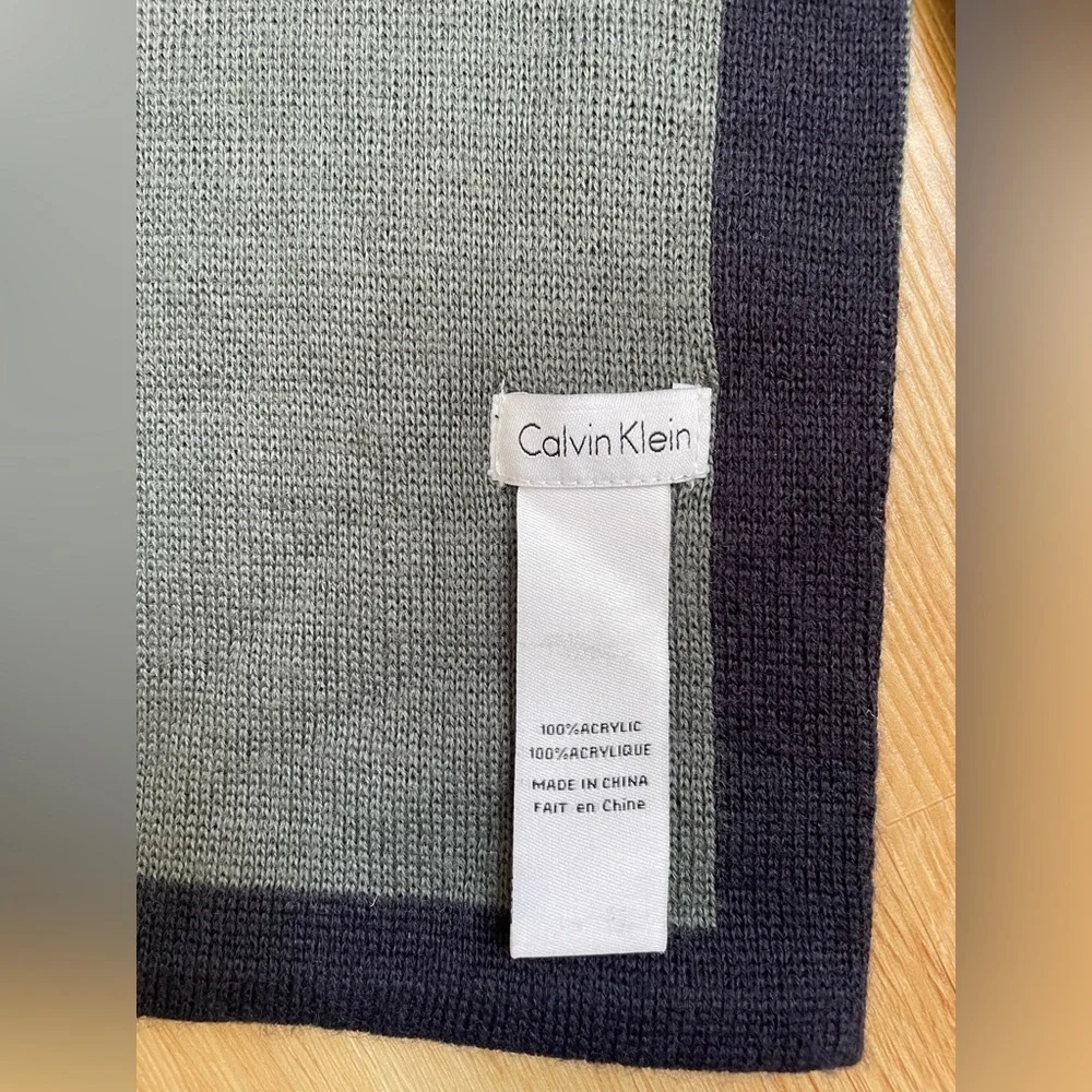 Calvin Klein navy blue gray reversible knit scarf logo unisex